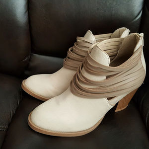New Rampage Tan Ankle Boots